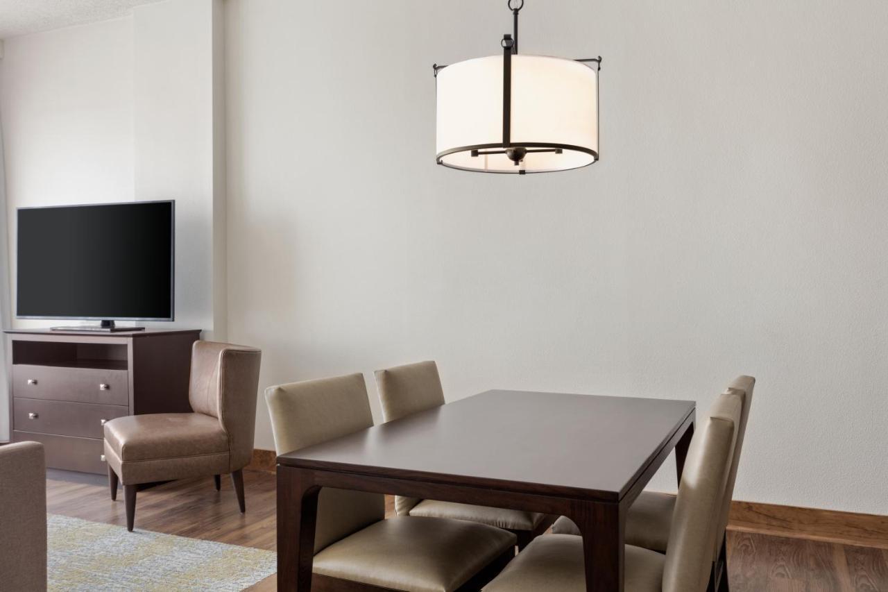 Delta Hotels By Marriott Bristol Esterno foto