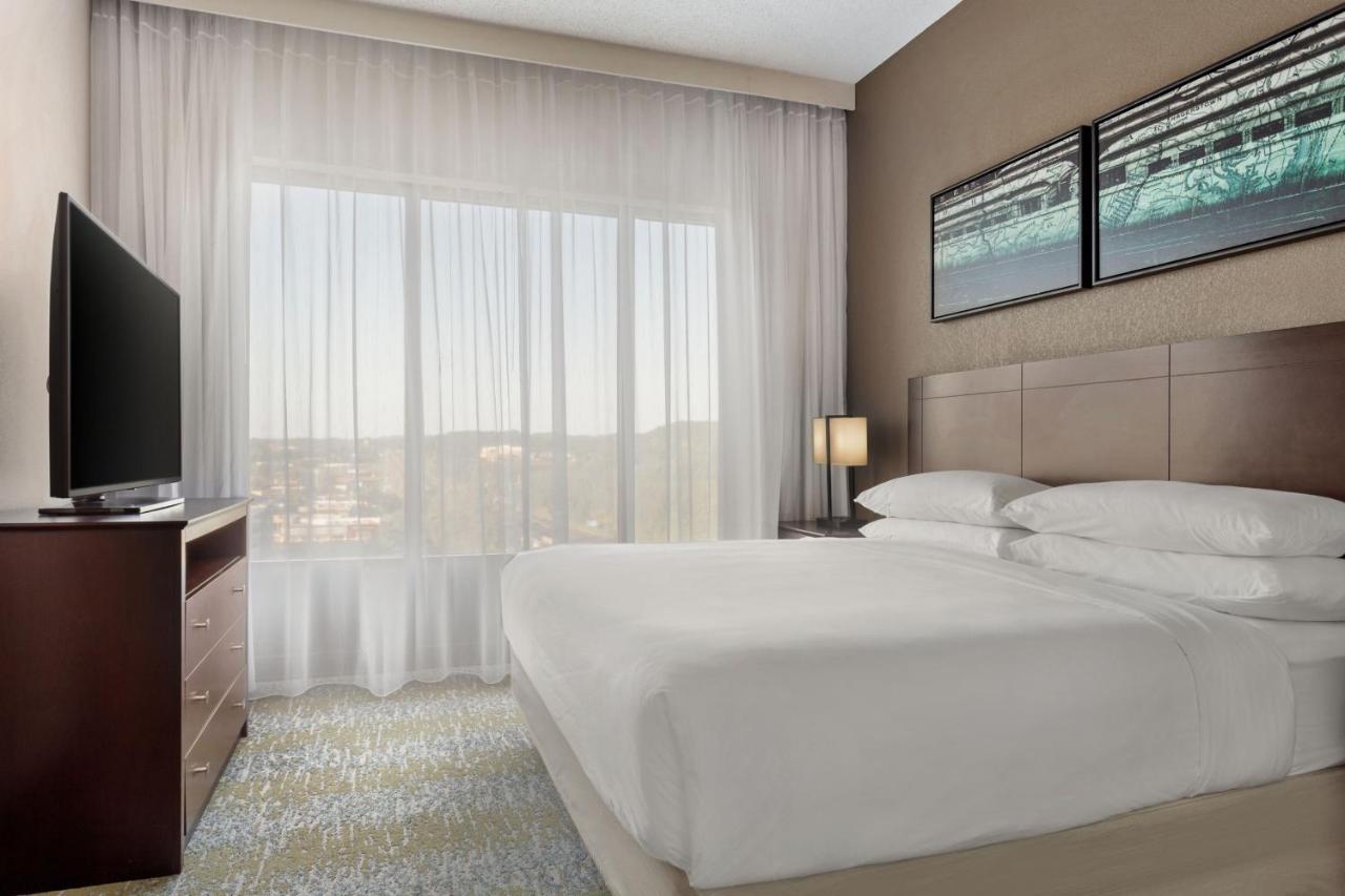 Delta Hotels By Marriott Bristol Esterno foto
